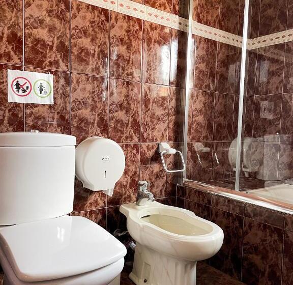 اتاق سوپریور, Jantesta Guest House