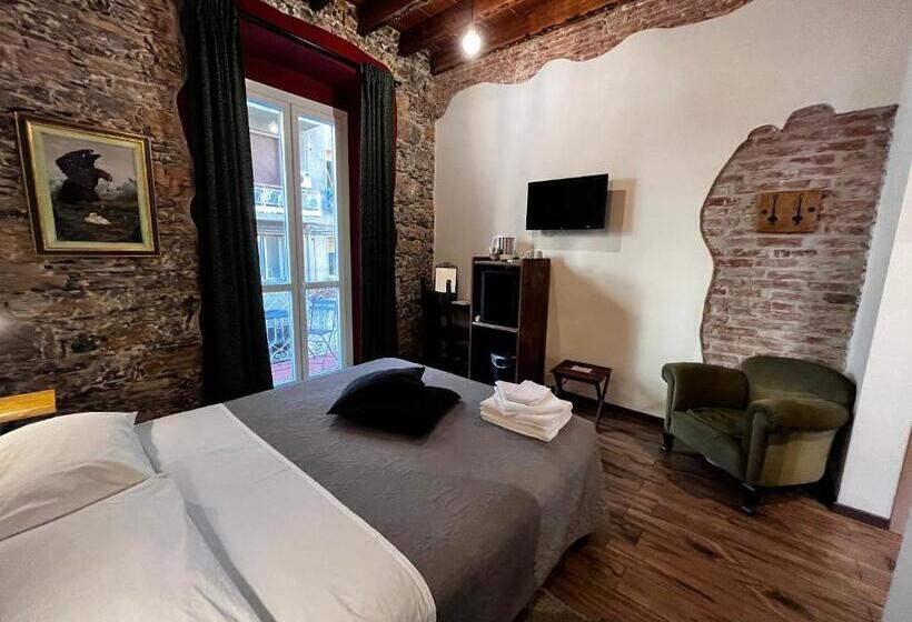 غرفة سوبيريور مزودة بشرفة, La Taverna Del Metallo Rooms