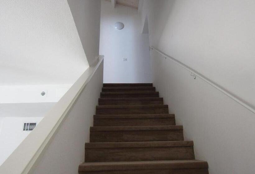 庭の見えるスタンダードトリプルルーム, Arenosu Comfort Country Resort