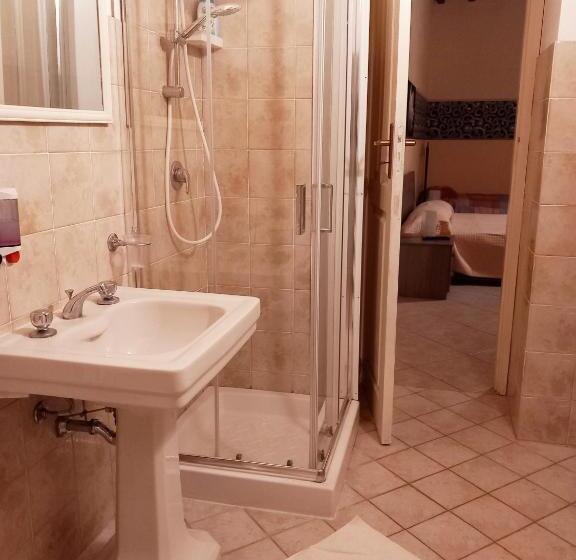 اتاق استاندارد سه نفره, Villa Laura Apartment