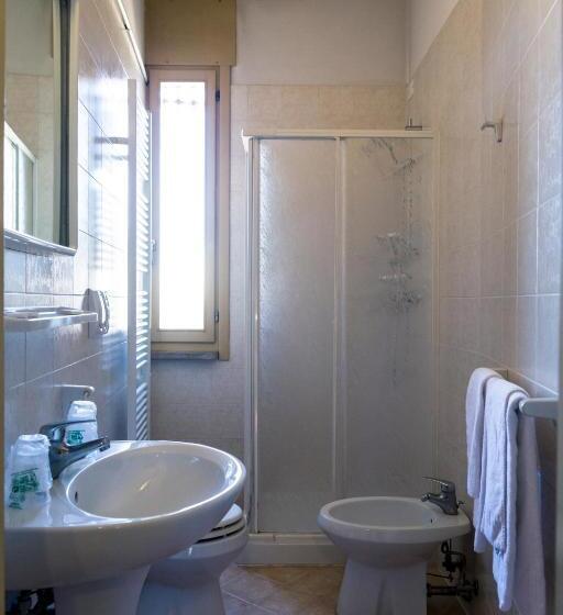اتاق استاندارد چهار تخته, Centro Della Famiglia