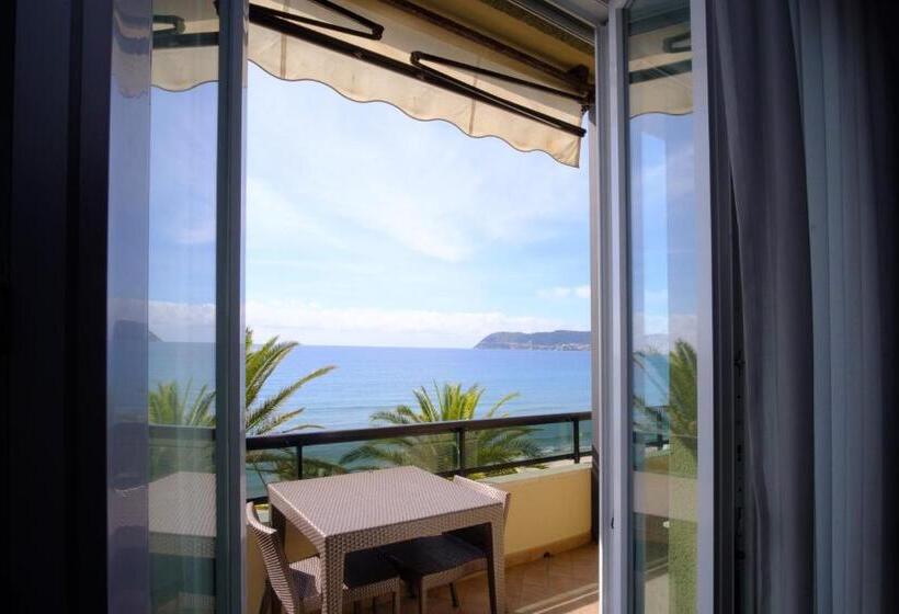 استودیوی استاندارد با چشم‌انداز دریا, Residence Sole Mare Alaxi Hotels