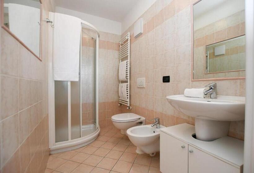 1 Bedroom Apartment Lake View, Residenza Alba