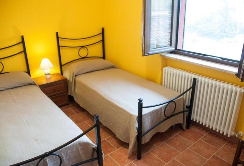 Апартаменты 3 Спальни, Cascina La Romana