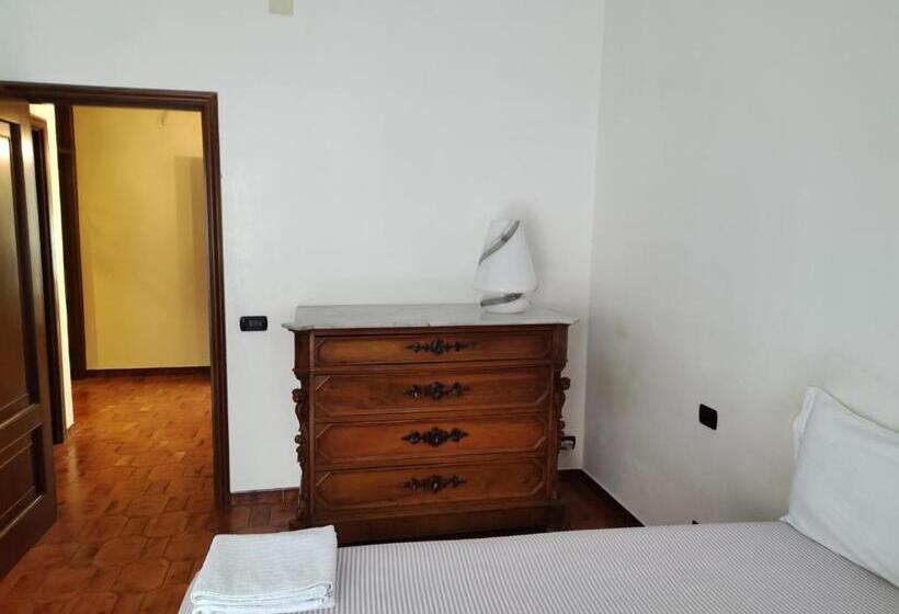 标准间, Suite210