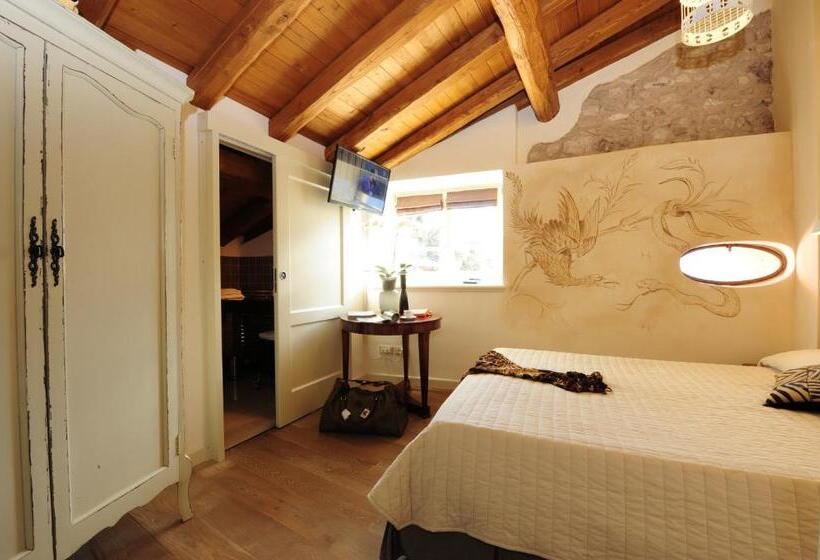Номер Стандарт Вид на Озеро, Locanda Al Castelletto