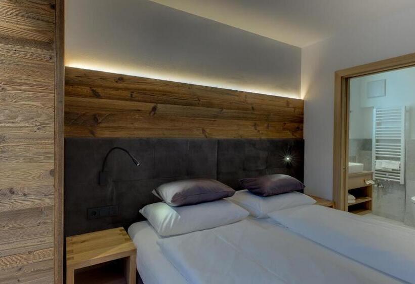 Студия Стандарт, Residence Magdalena