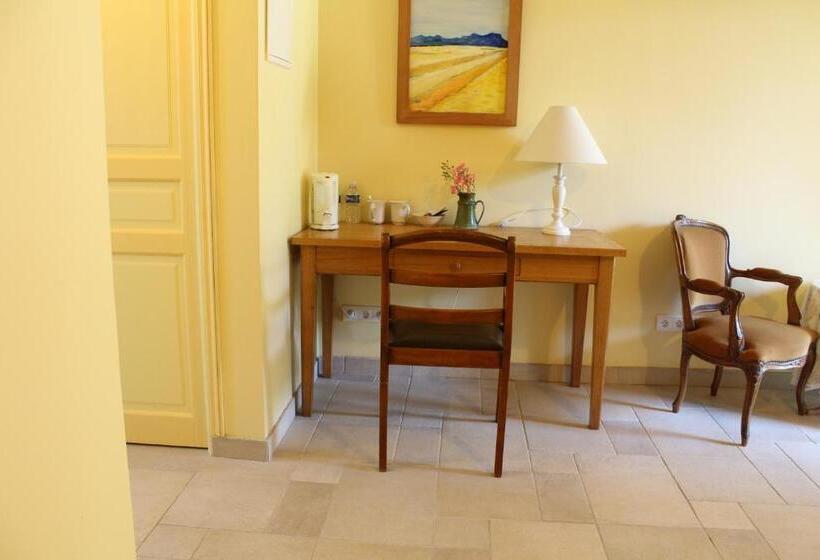 Номер Basic, Le Clos Fleuri