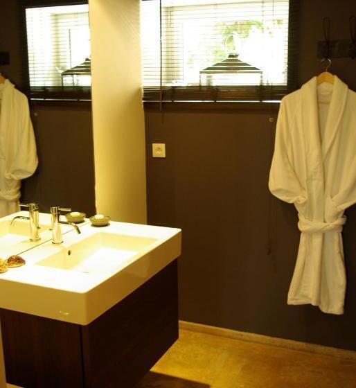 Номер Стандарт, Les Chambres De L Oustalet, Chambres D Hôtes Et Restaurant étoilé