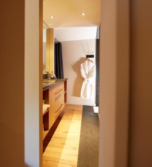 スーペリアースイート, Les Chambres De L Oustalet, Chambres D Hôtes Et Restaurant étoilé