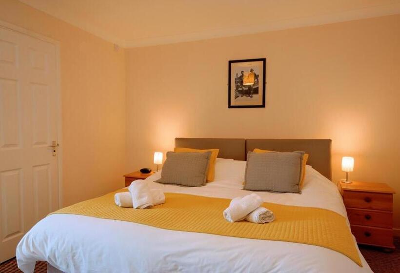 חדר סטנדרט מותאם לאדם עם מוגבלויות, Smugglers Luxury Accommodation