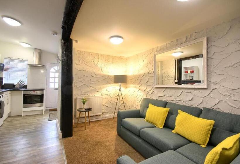 דירת חדר, Smugglers Luxury Accommodation
