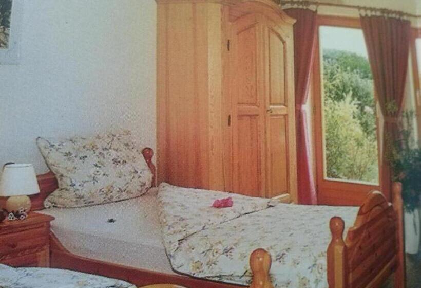 Номер Стандарт, Pension Moritz Und Hofladen Unterm Storchennest  16303 Schwedt,schwedter Allee1
