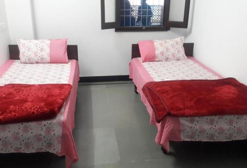标准间, Nandini Paying Guest House