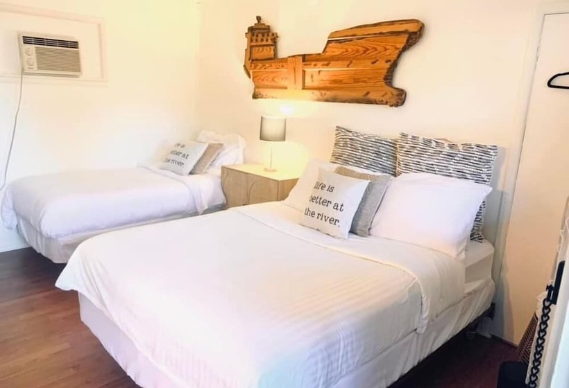 Номер Стандарт, Wooden Boat Inn