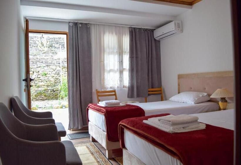 デラックスルーム, Sokaku I Te Marreve Guesthouse