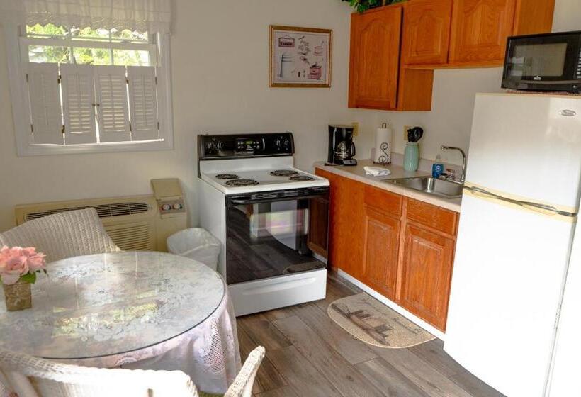 Номер Стандарт, The Chimney Rock Inn & Cottages