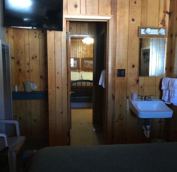 Семейный Номер Совместный Санузел, The Lodge At Red River