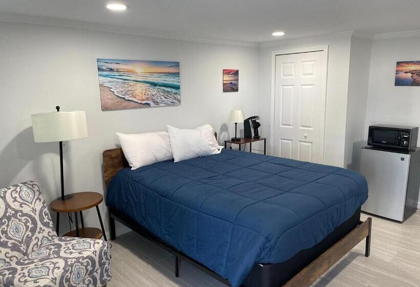 חדר דחוקס עם מיטת קינג, The Surf Beach Motel