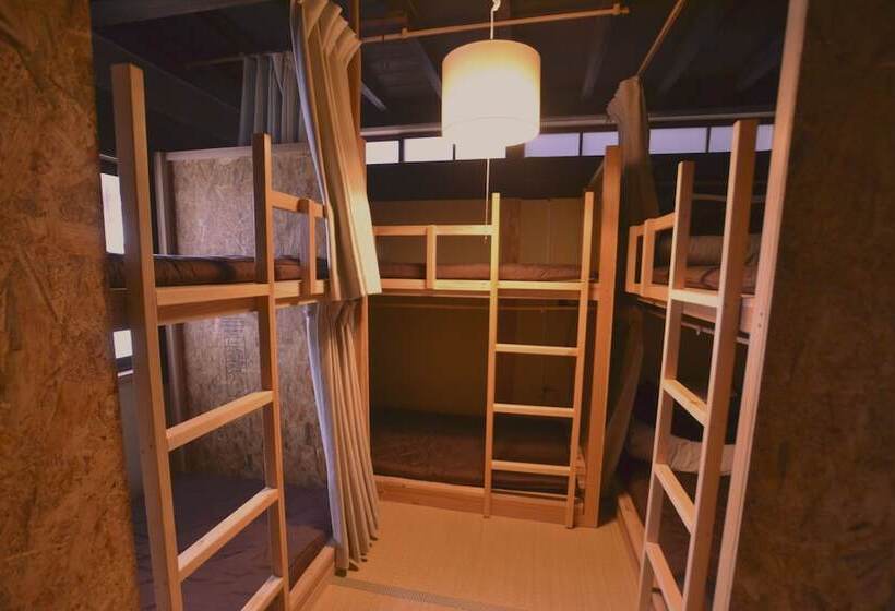 Кровать в Общей Комнате, Hostel&bar Camosiba