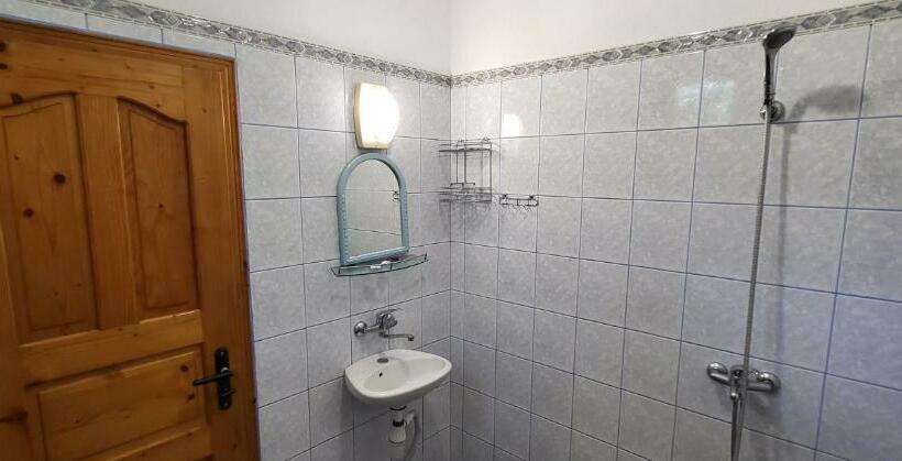 Номер Стандарт с Балконом, Amfora Guest House