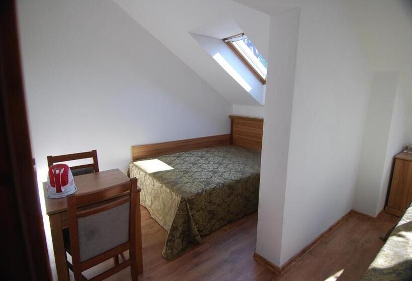 4인용 스탠다드 룸, Ivanek Guest House