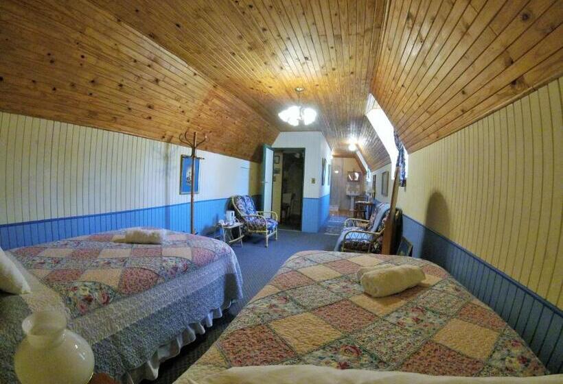 Номер Deluxe, A Pilgrims Rest