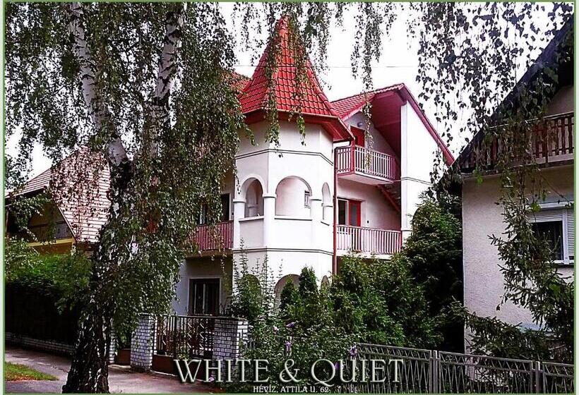 اتاق استاندارد با تراس, White & Quiet Apartment House