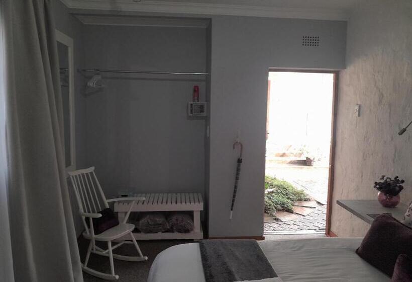Номер Стандарт, Longtom Farm Guesthouse