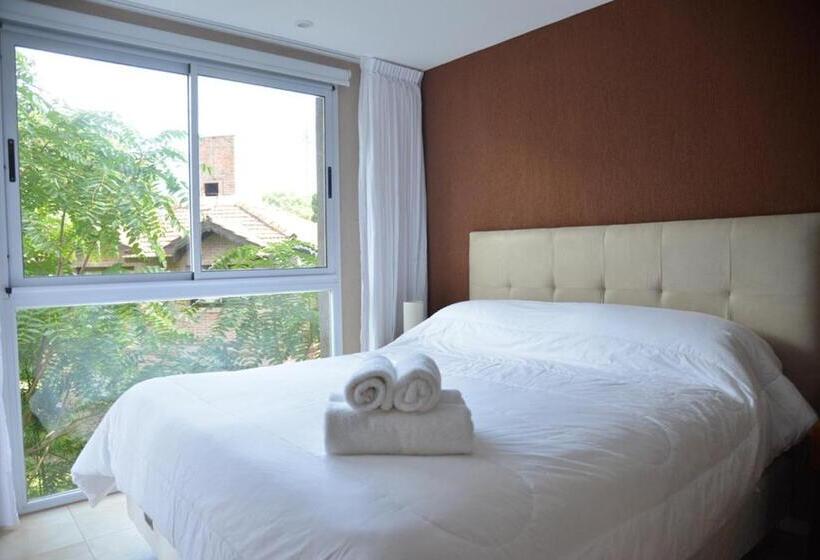 带2个卧室的公寓, Suite House Carilo