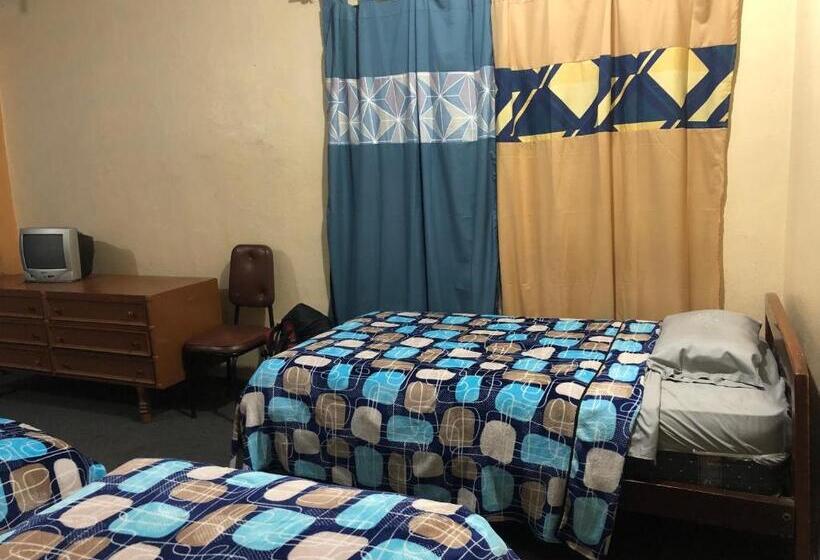 מיטה בחדר משותף, Hostal Pachamama Lodge