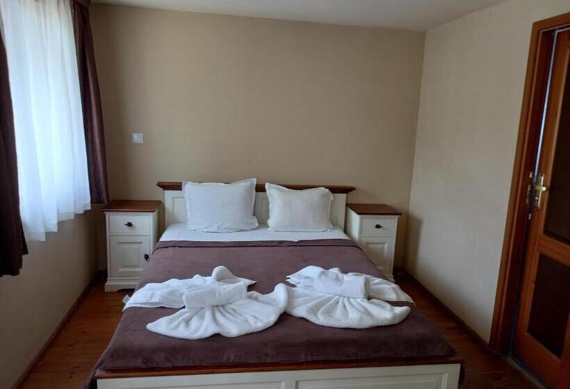 Бунгало Стандарт, Guest House Raffe