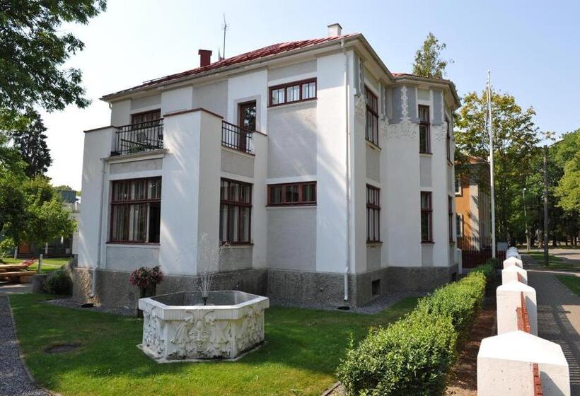 اتاق لوکس چهار تخته, Villa Meri