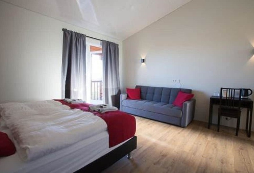 اتاق استاندارد سه نفره, Guesthouse Fludir