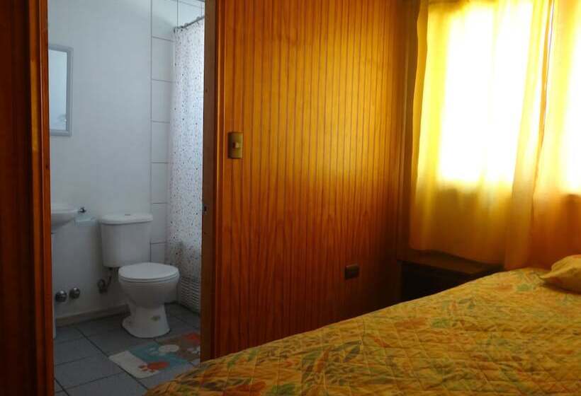 스탠다드 트리플 룸, Hostal Santa Fe