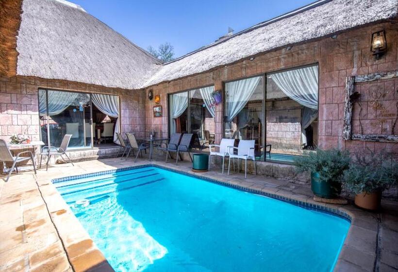 Номер Deluxe, Thatch Haven Guesthouse