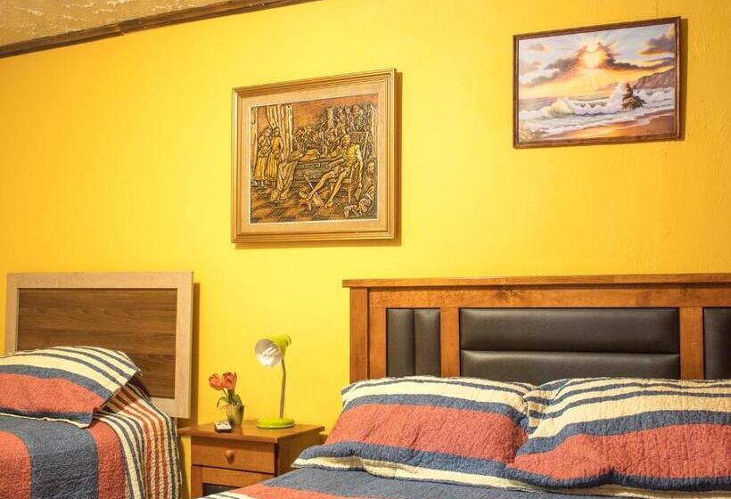 Eenvoudige Driepersoonskamer, Hostal Inthalassa Caldera