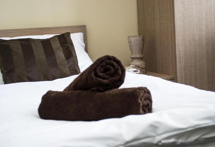 اتاق استاندارد سه نفره, Penzion S Wellness Uherské Hradiště