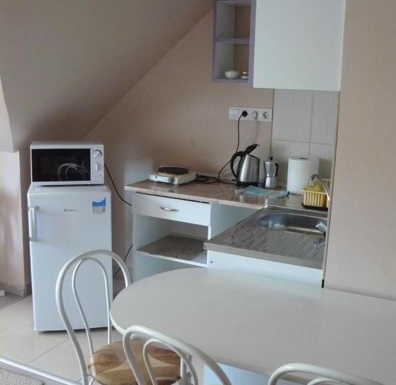 Четырехместный Номер Economy, Hejő Apartman