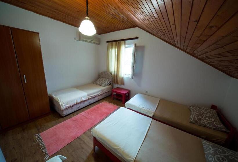 اتاق استاندارد چهار تخته, Apartments Pavićević