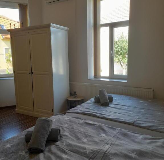 آپارتمان 2 خوابه, Pannonia Rooms And Apartments