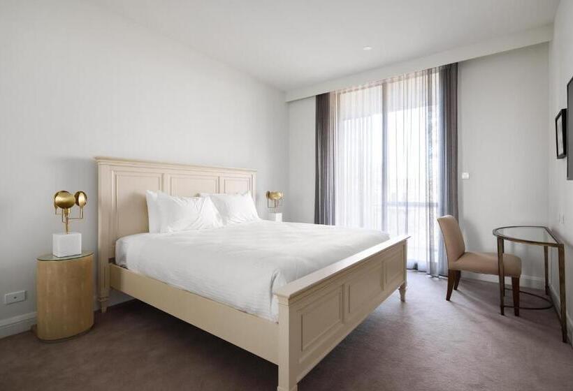 Люкс, Knightsbridge Canberra