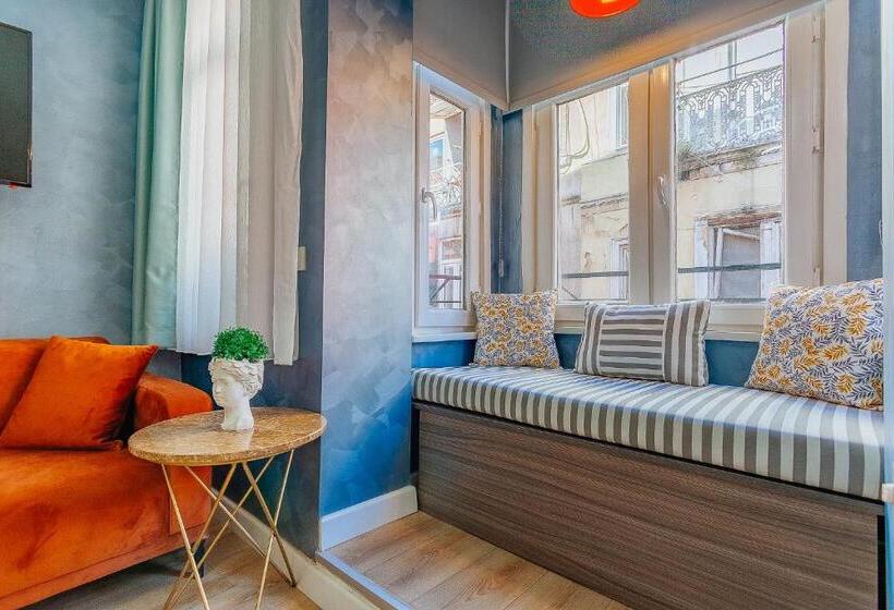 デラックストリプルルーム, Taksim Bi Center Suites