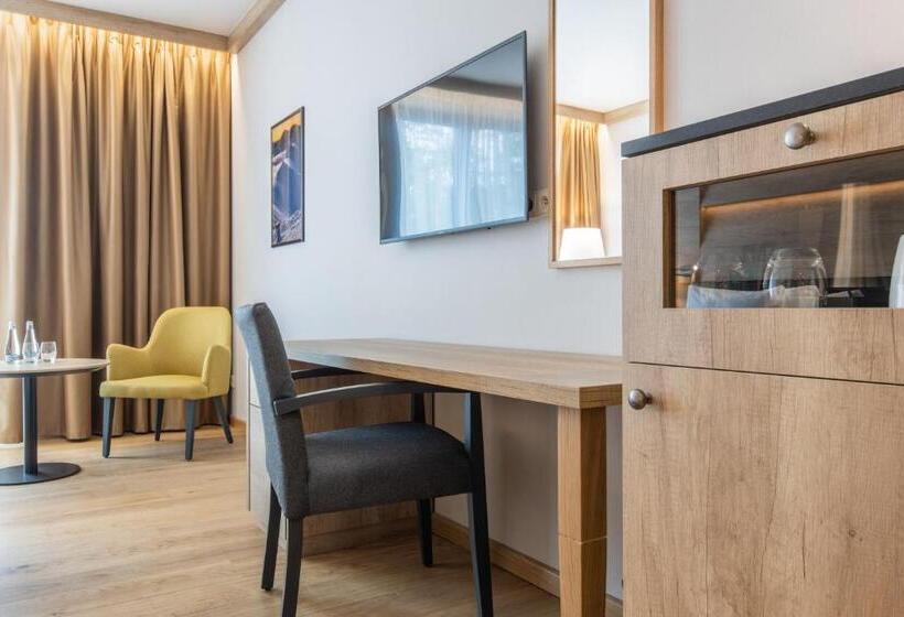 Premium room w/ mountain view, Radisson Blu Hotel & Residences