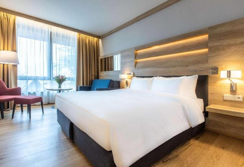 Семейный Номер, Radisson Blu Hotel & Residences