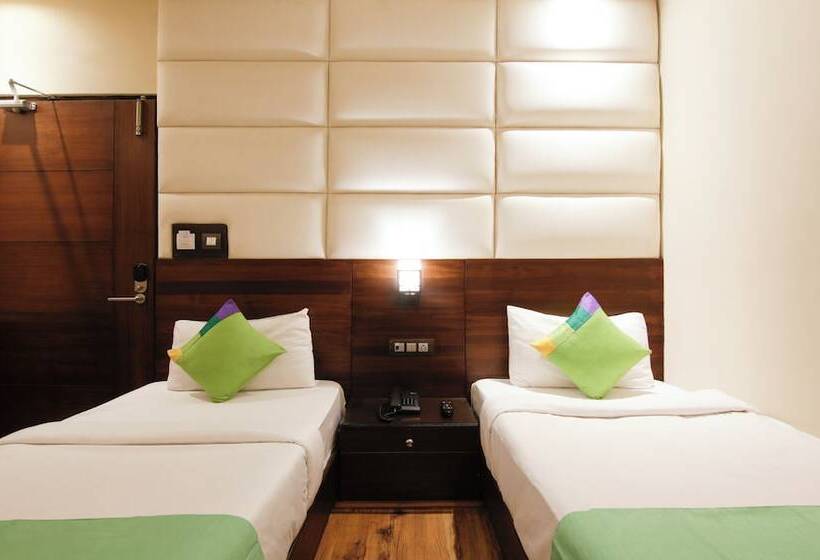اتاق استاندارد, Treebo Punjabi Nature Residency, Near Faridabad Railway Station