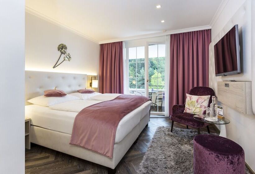 Номер Deluxe с Балконом, Boutiquehotel Bergvilla