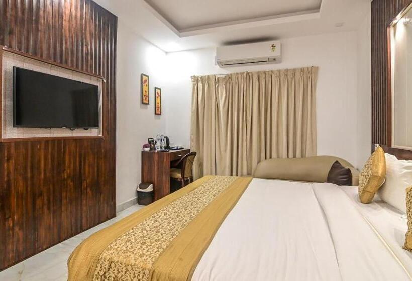 豪华房间, De Falcon Goa Beach Resort