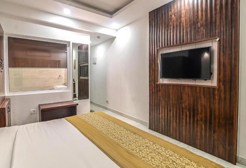 اتاق لوکس, De Falcon Goa Beach Resort