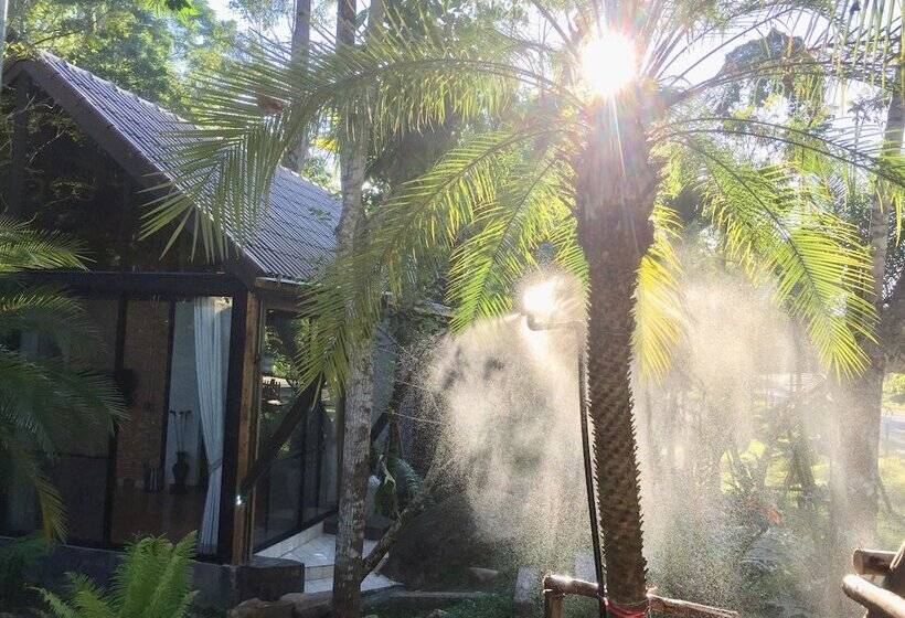 ویلای 2 خوابه, Voraman Hut